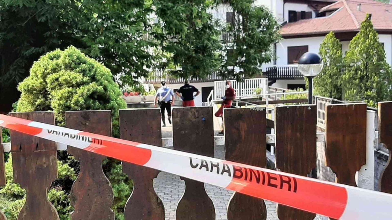 L'sms alla moglie prima di uccidere i figli 12enni: non li vedrai mai più