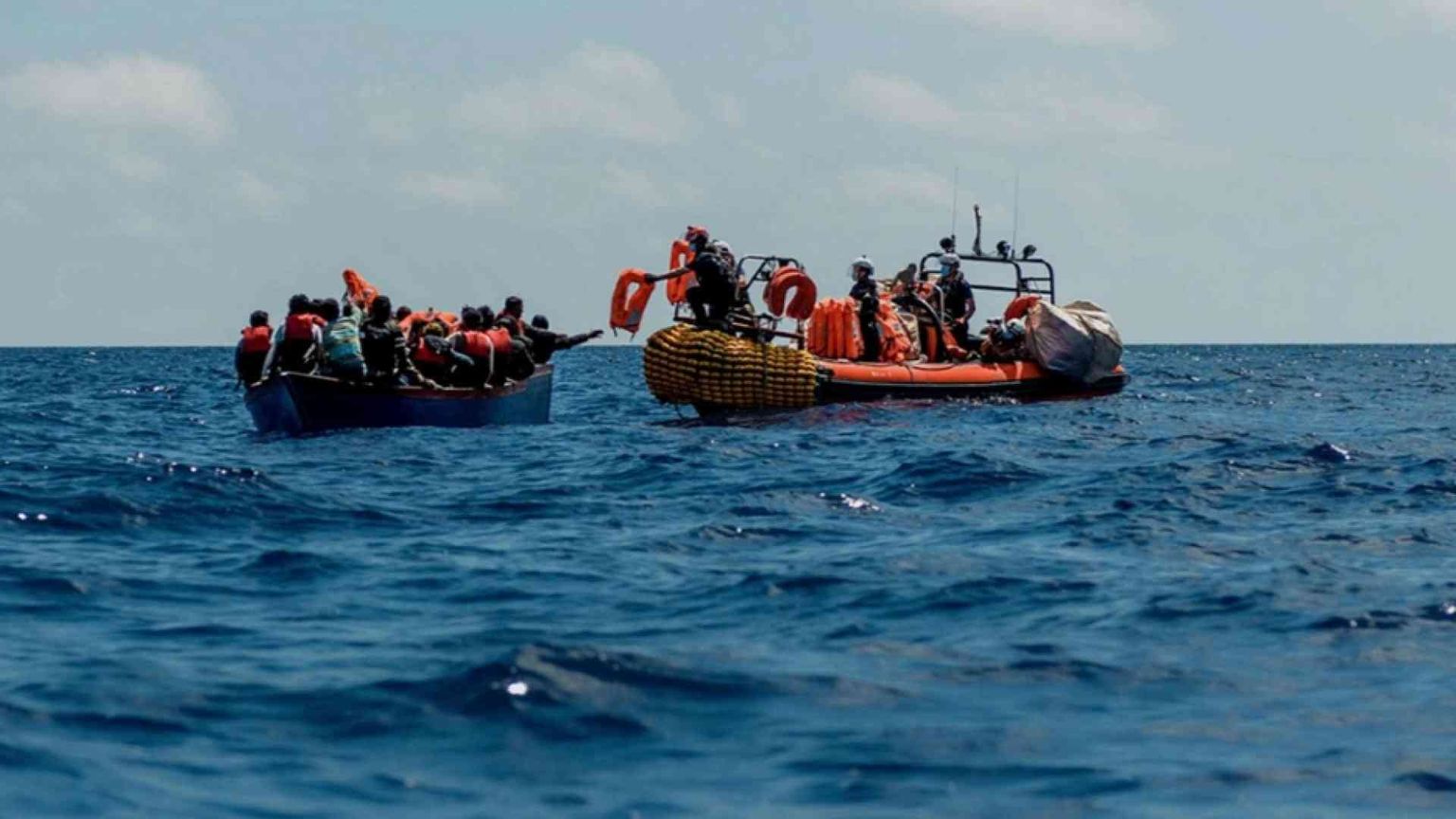 Gli scafisti allargano il fronte. Altre ombre sui respingimenti