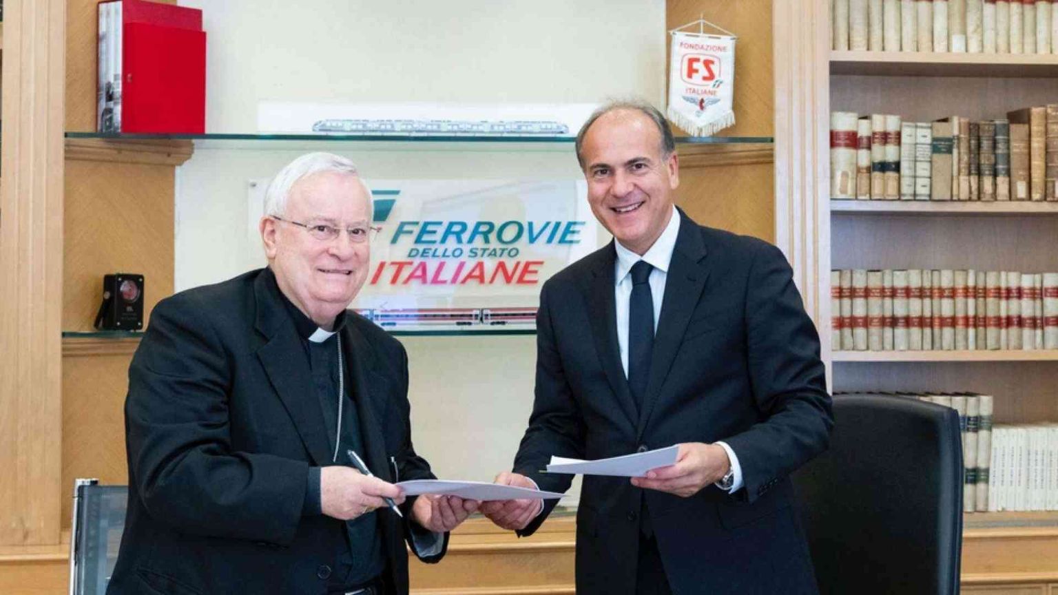 Tra Cei e Ferrovie convenzione su cappellani e spazi religiosi