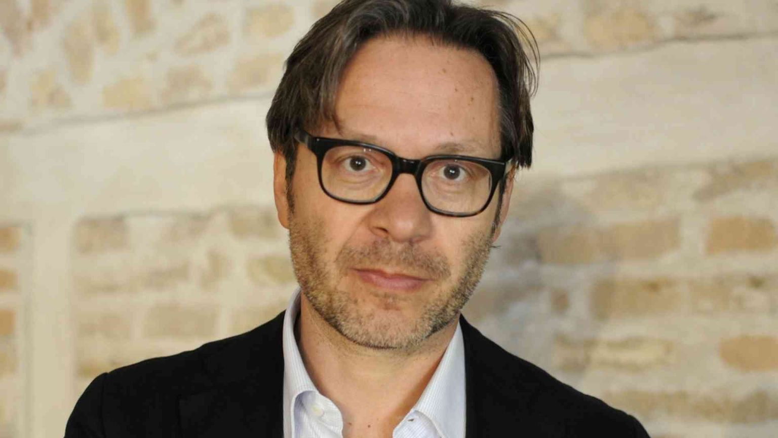 Recalcati: attaccati al proprio Io, più difficile diventare genitori