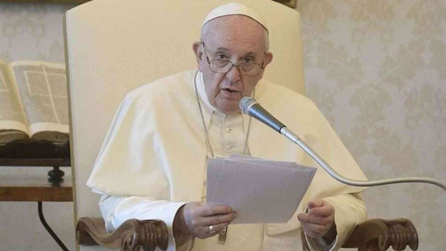 Il Papa: la pandemia ha mostrato che l’economia è malata