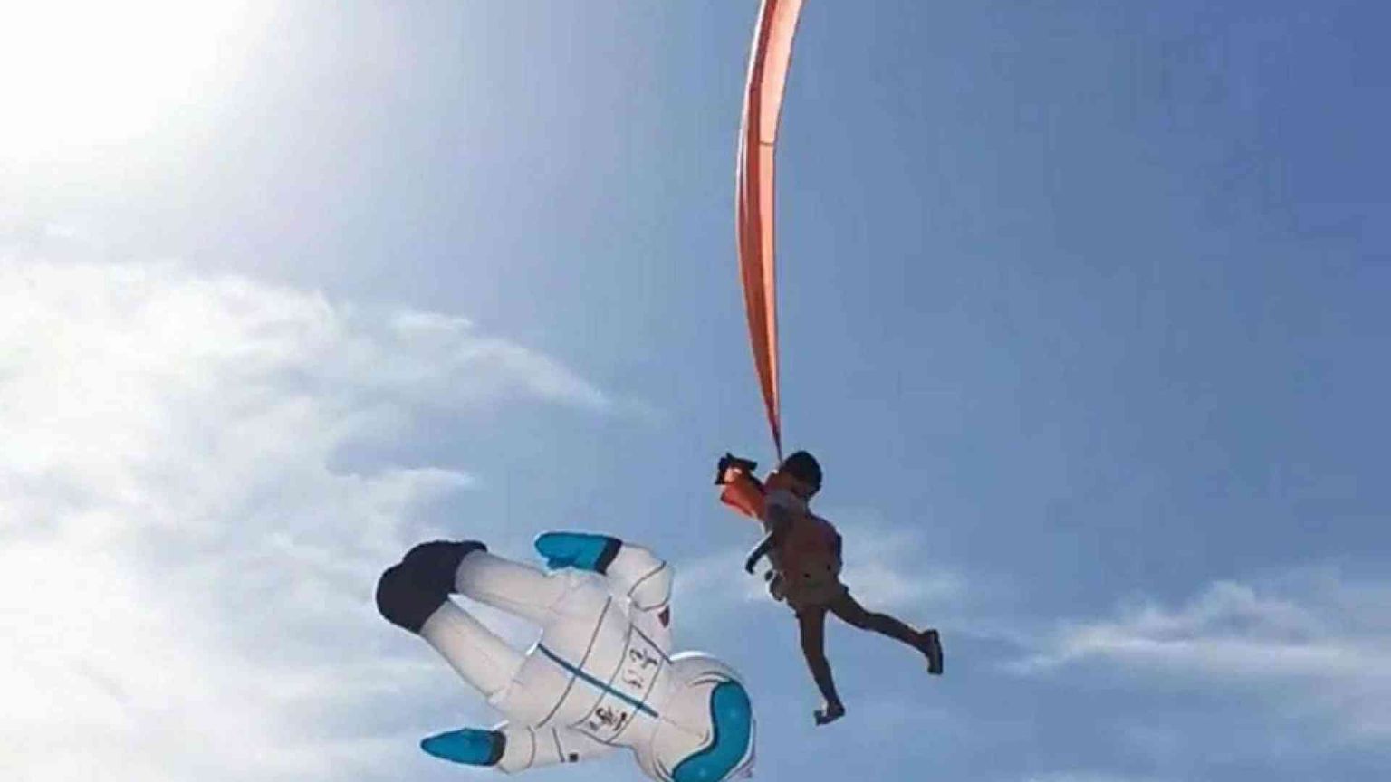 Con la bambina sull'aquilone, i nostri desideri di lieto fine