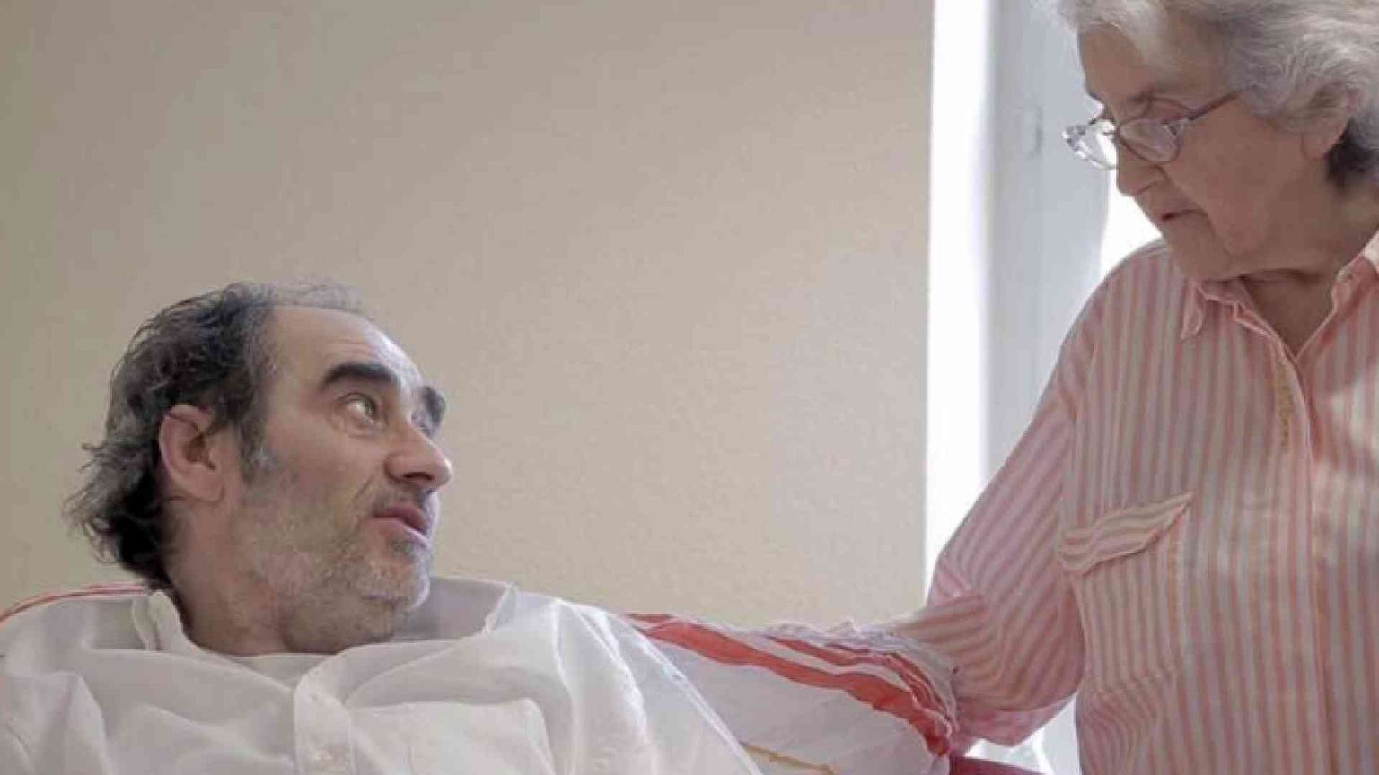 Suicidio assistito "a richiesta", la Corte di Massa forza i limiti