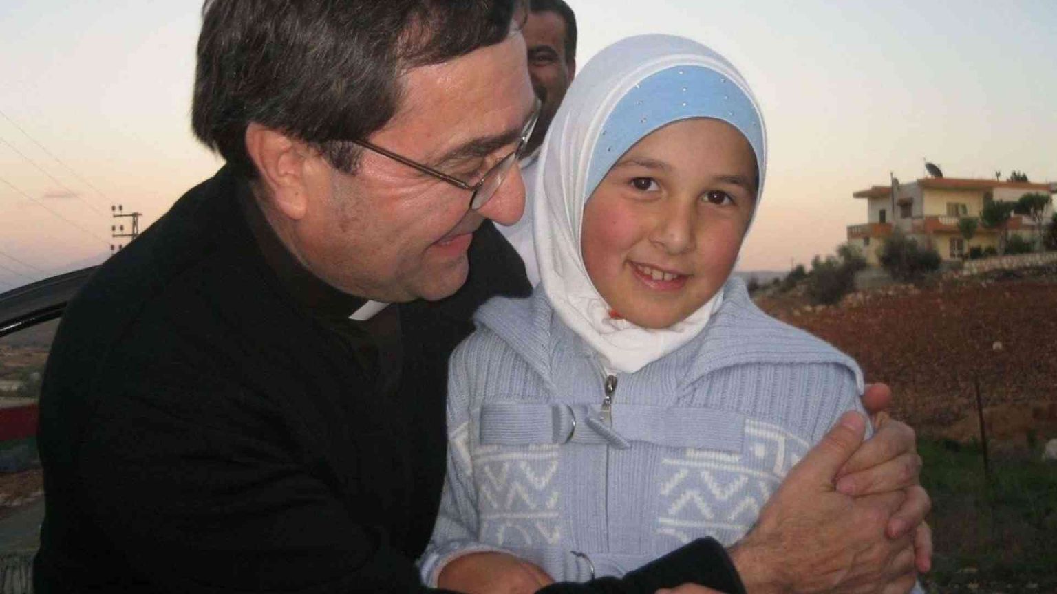 Il vescovo maronita: «Così la mia vita sotto la Croce»