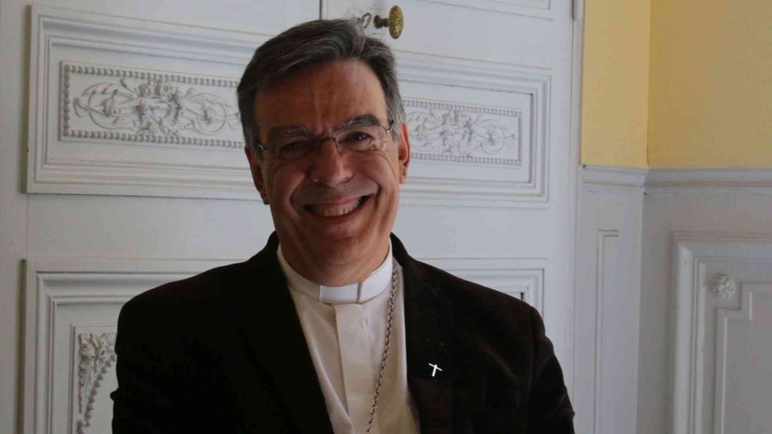 L'arcivescovo di Parigi Aupetit: la vita merita di più