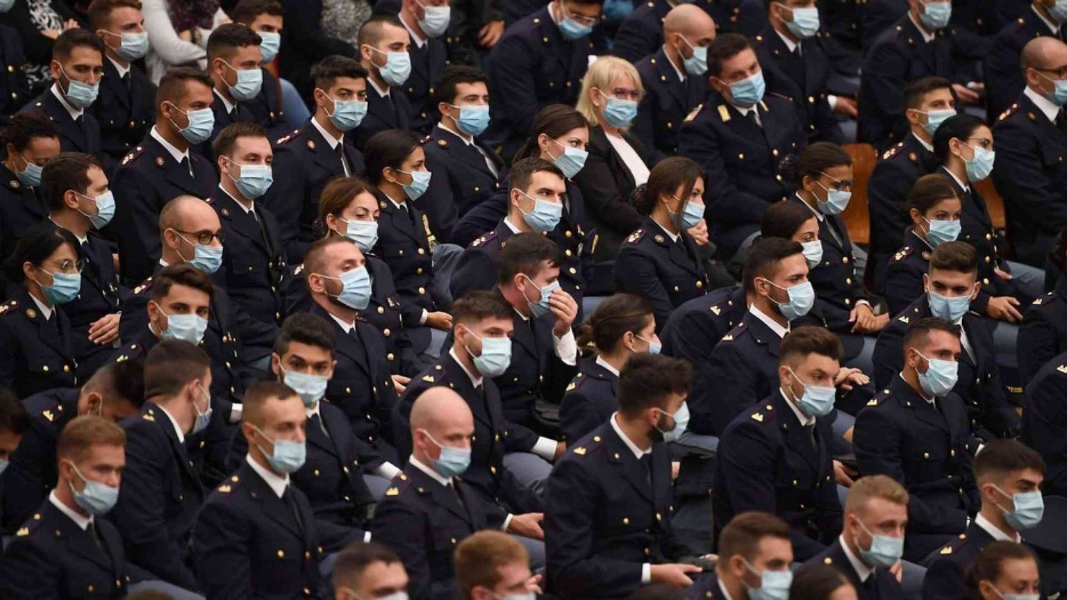 Il grazie del Papa alla polizia che lavora in Vaticano