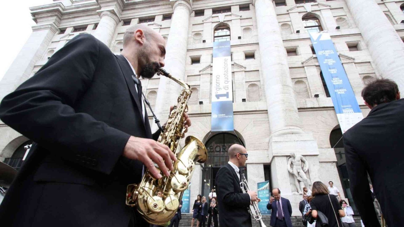 Piazza Affari trasloca da Londra a Parigi