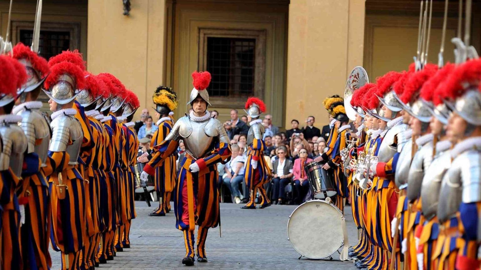 Quattro guardie svizzere positive al Covid