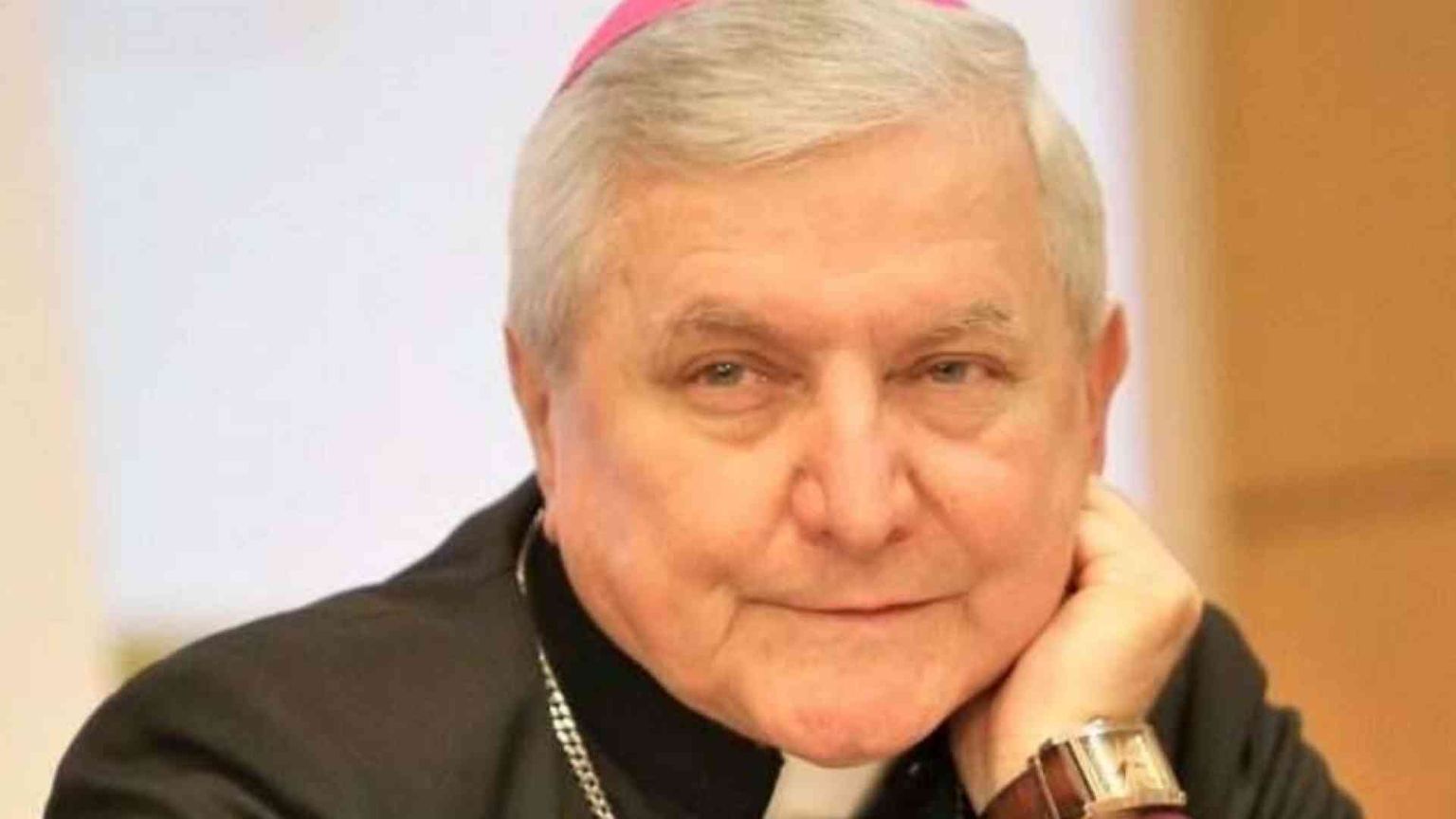 Lascia il vescovo Janiak. Fu accusato di aver coperto abusi