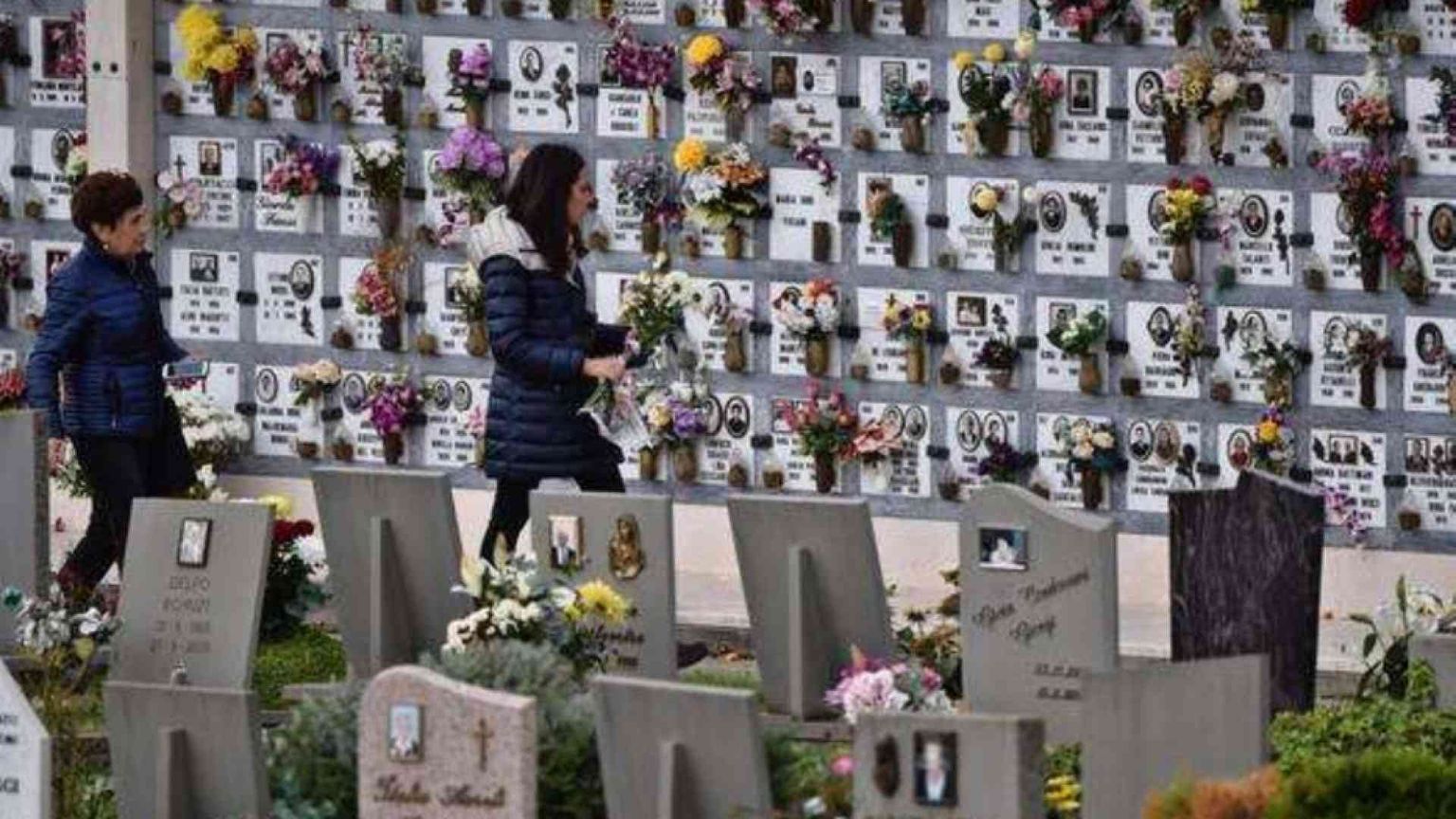 Le Indulgenze per i defunti possibili per tutto il mese di novembre