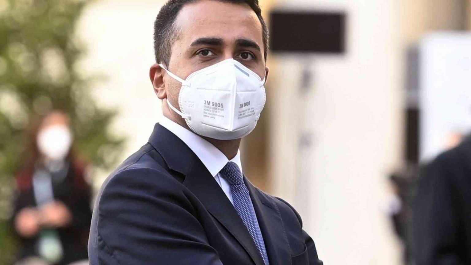 Coronavirus, Di Maio: «Stretta dura, salviamo il Natale»