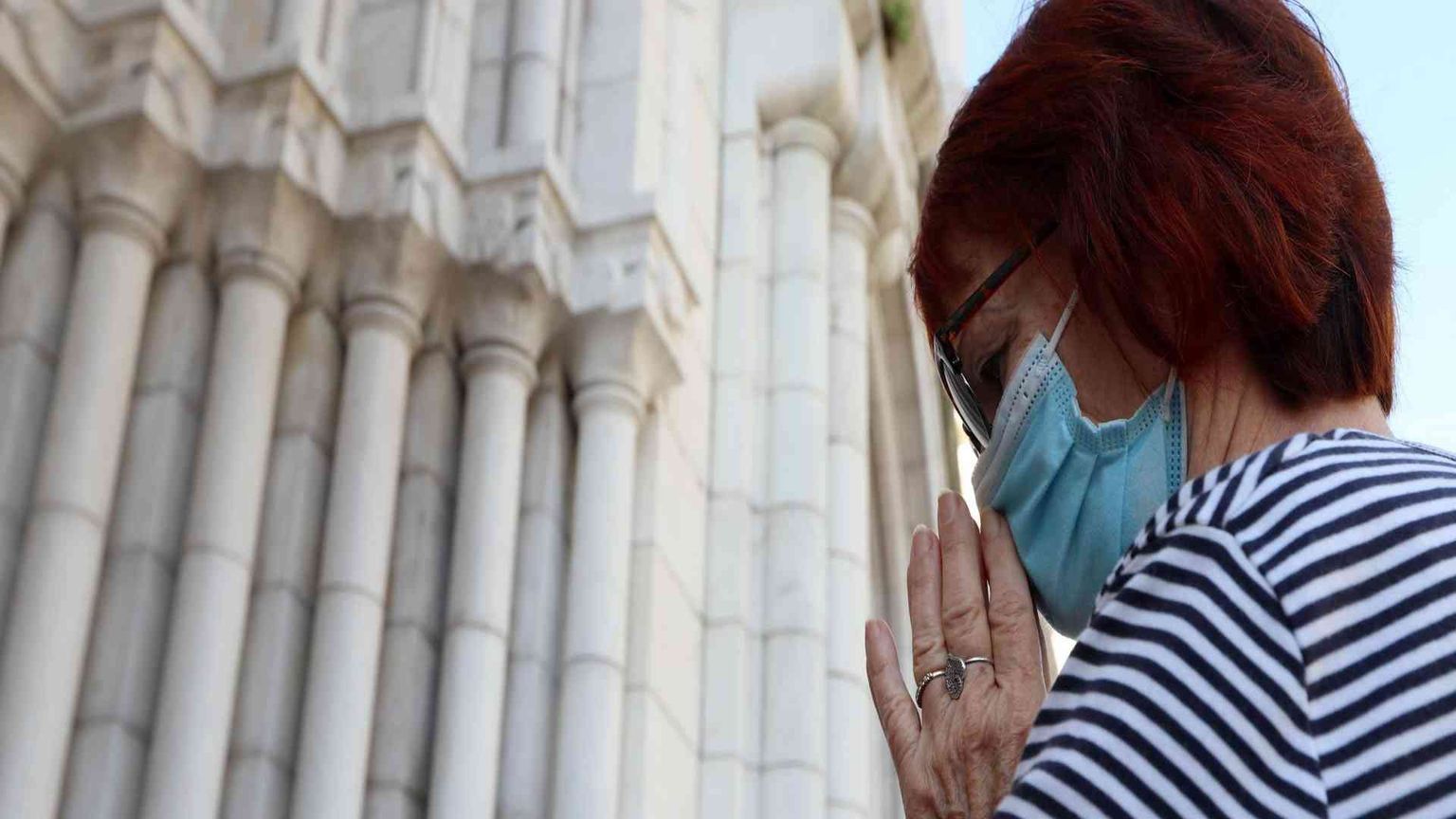 Dall'alcol all'islam più radicale: il raid di Nizza parte da lontano