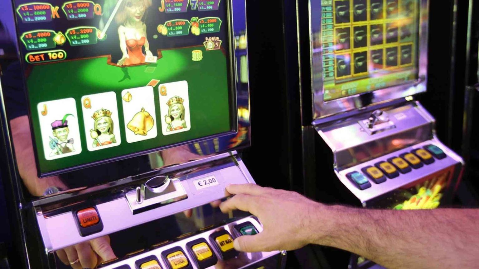 Monopoli, maxi controllo delle slot in sei regioni, mille sequestri