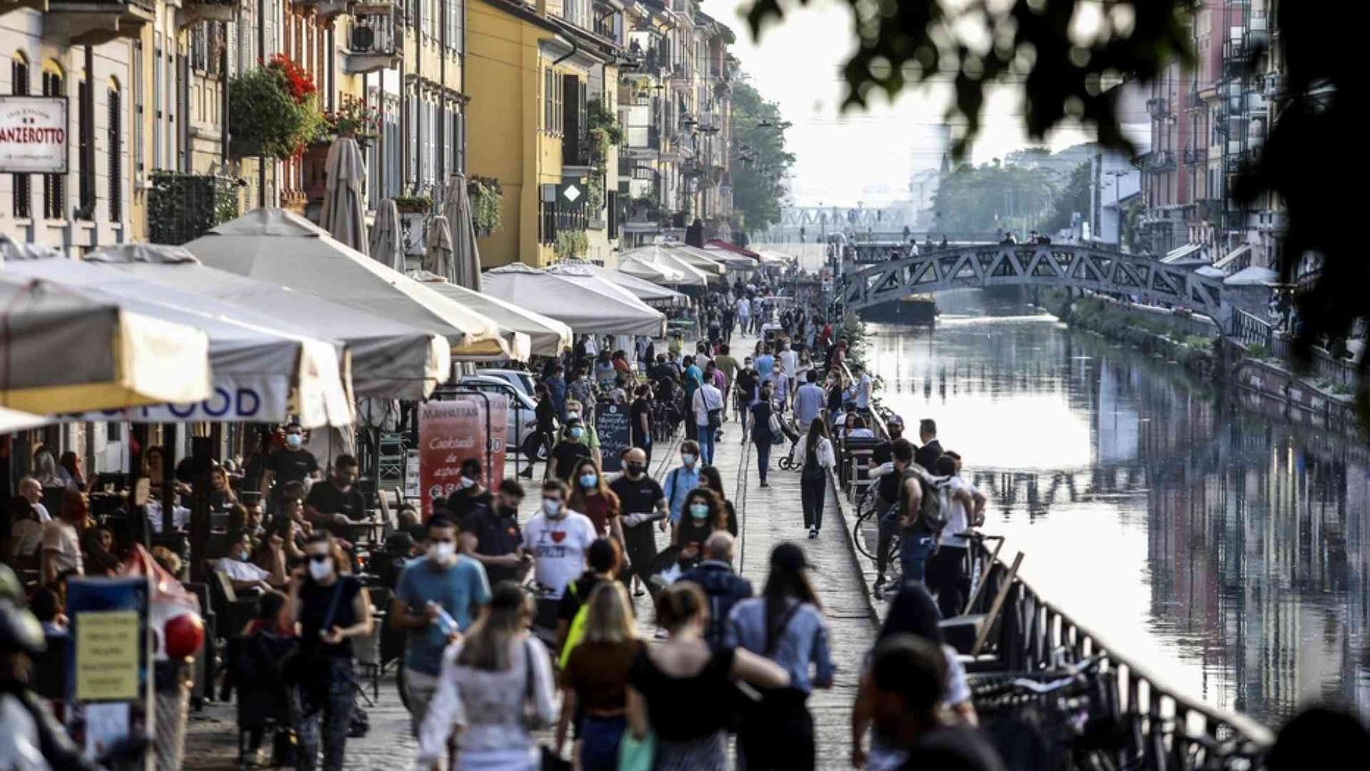 I contagi della seconda ondata? Nel tempo libero, non a scuola