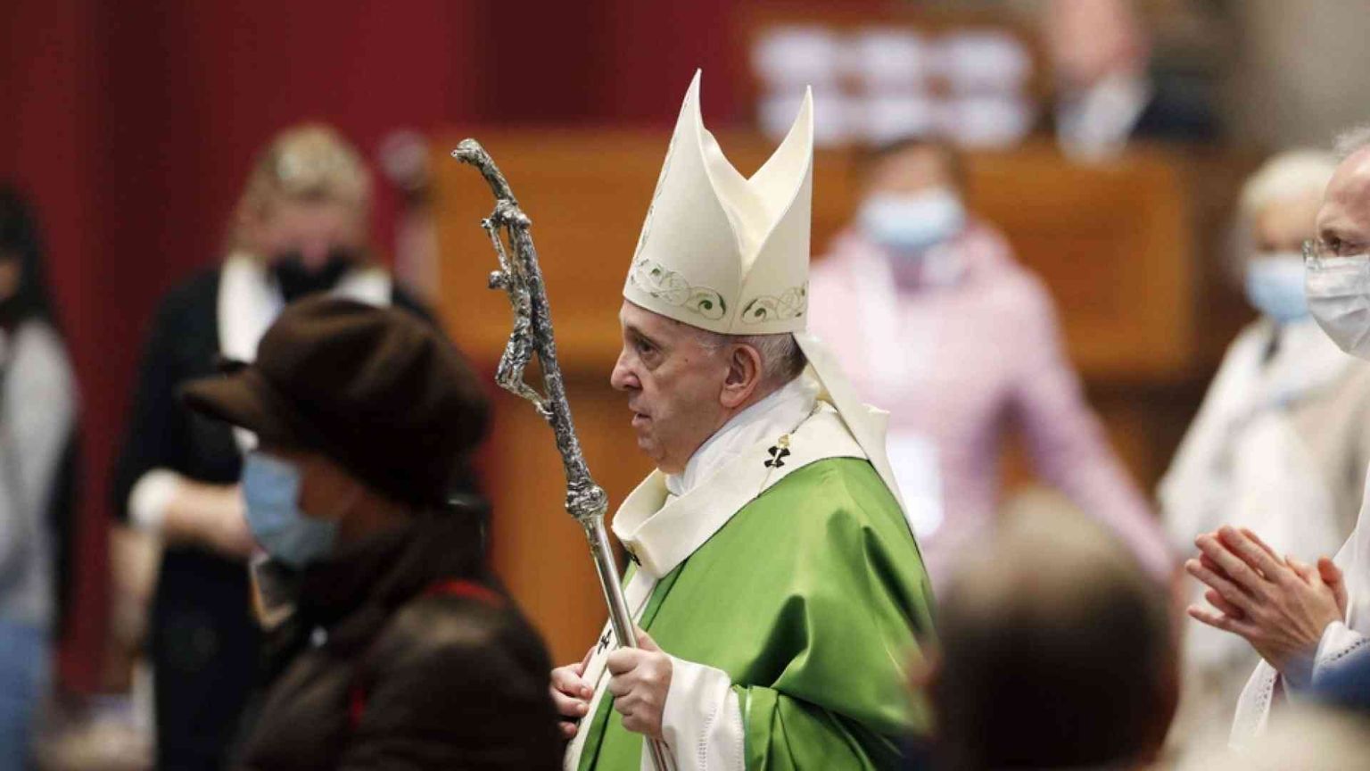 Il Papa: i poveri sono al centro del Vangelo, serve il coraggio dell'amore