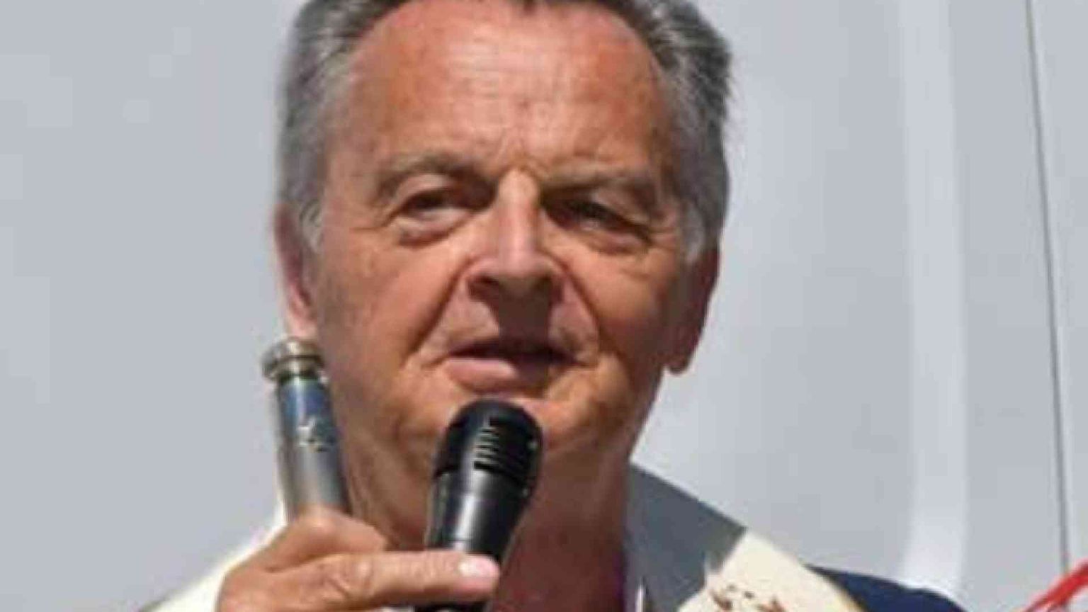 Riccione: don Giorgio l'allievo di don Benzi che diceva Messa al Palasport