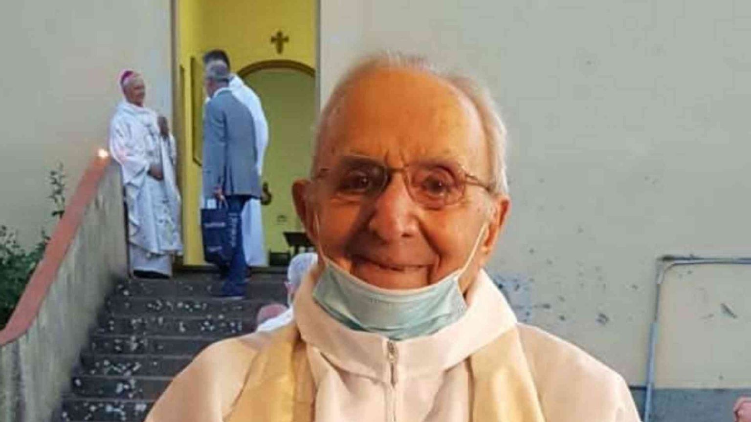 Fiesole: don Sergio, 54 anni nello stesso paese, tra carità e confessioni