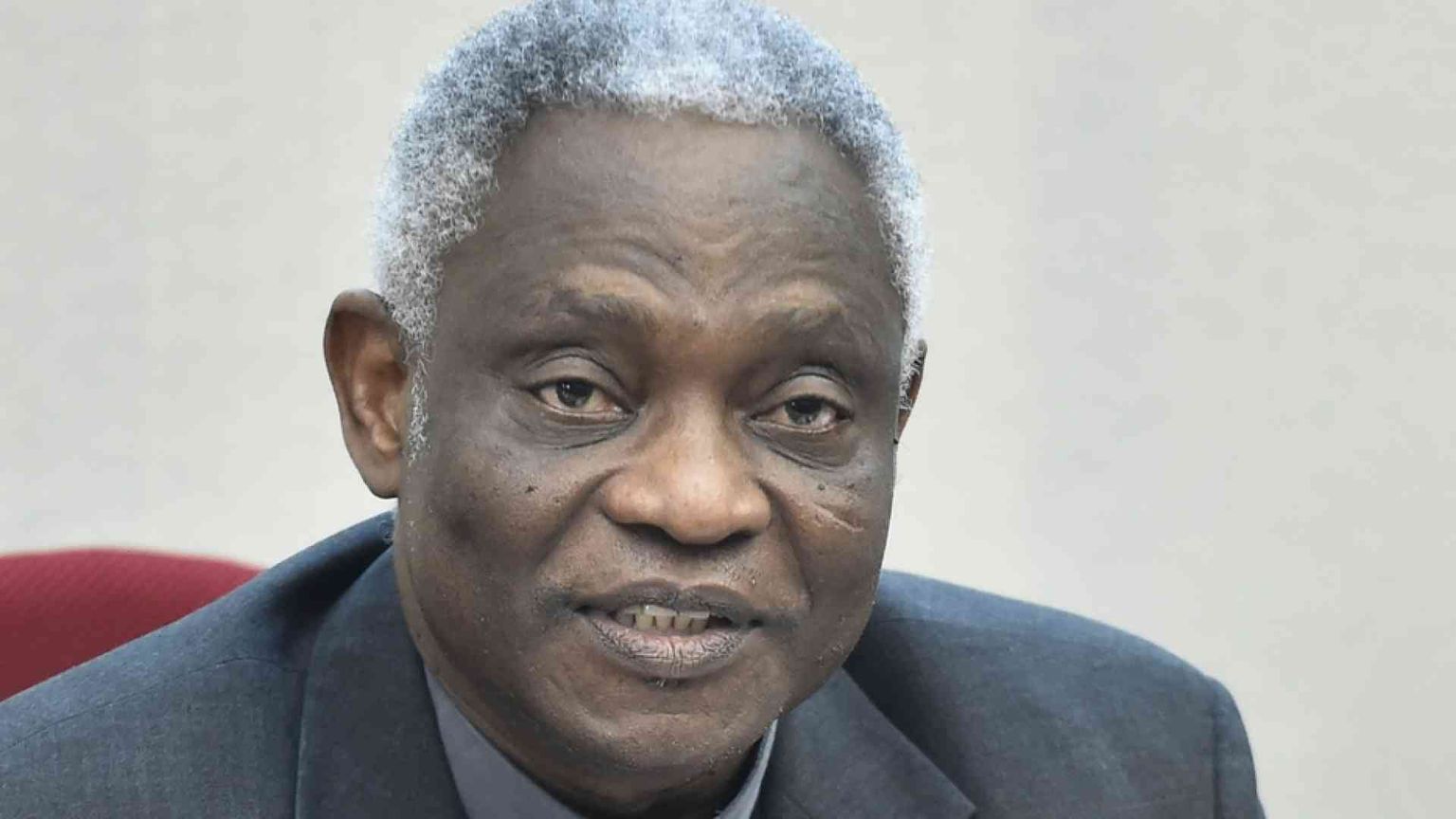 Turkson ai giovani: date un'anima all'economia del futuro