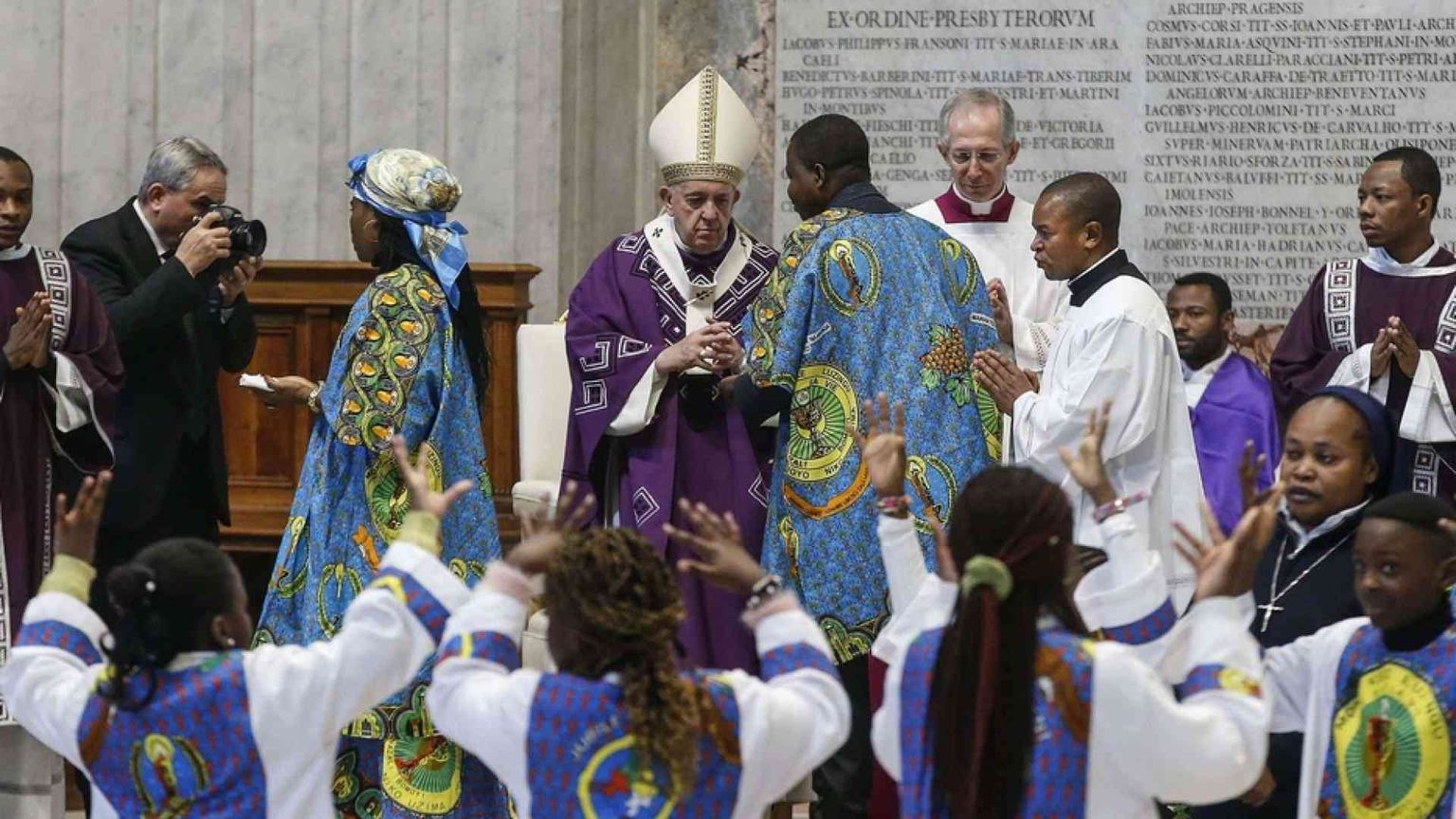 Il Messale in rito zairese. È il primo