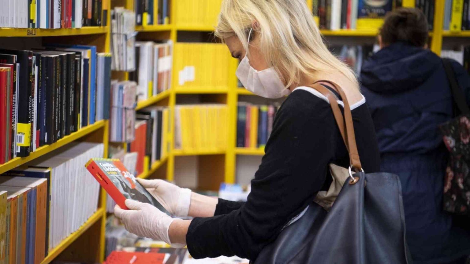 Gli italiani riscoprono la lettura (anche in digitale)