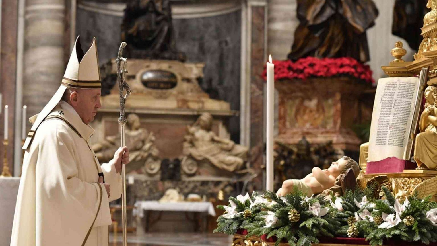 Il Papa: Gesù è nato scartato. Ed esorta a non perdersi d'animo