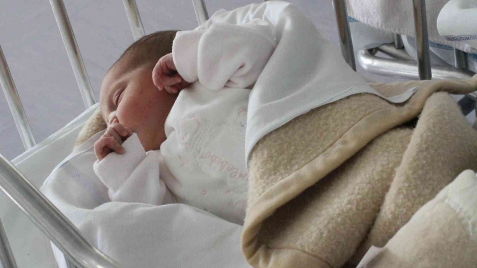 Nasce la Notte di Natale ma la mamma non lo riconosce. Già affidato