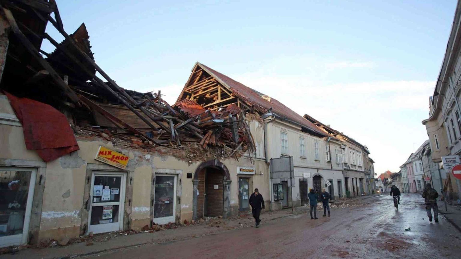 La Cei stanzia 500mila euro per la Croazia. Come donare