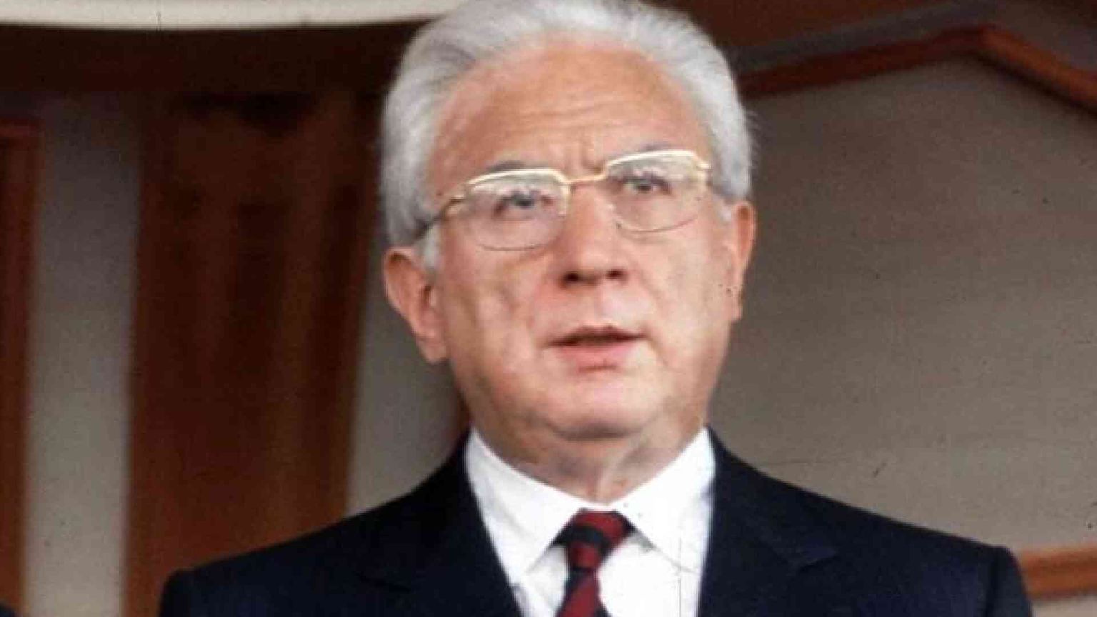 Cossiga, teologo, burlone e picconatore. Ma non riuscì a ricostruire