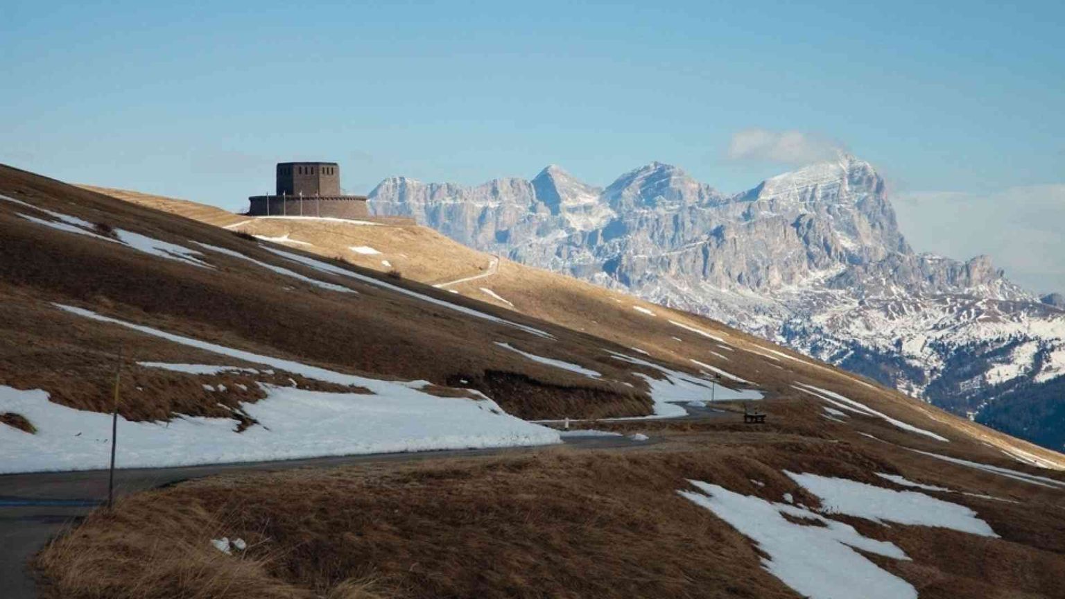 I cimiteri di guerra tedeschi, dove aleggia lo spirito della storia