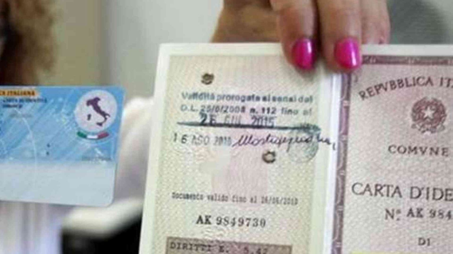 Tornano i «genitori 1 e 2» su documenti e moduli scolastici degli under 14