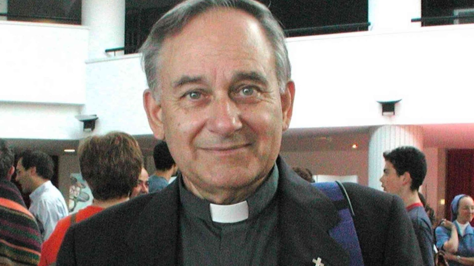 Addio a don Elvio Damoli. Aveva guidato la Caritas italiana