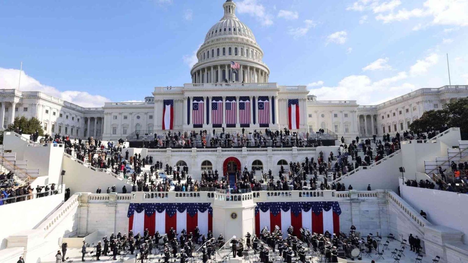 Musica, colori e... Bibbia: quel che resterà dell'Inauguration Day di Biden