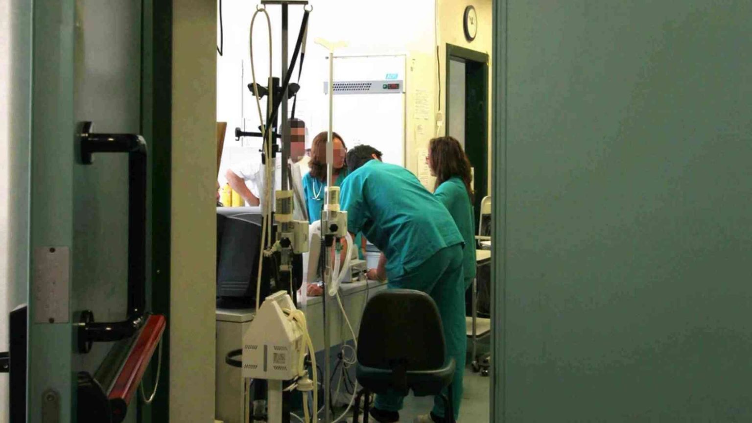 «Sfida estrema sui social»: bimba di 10 anni muore soffocata