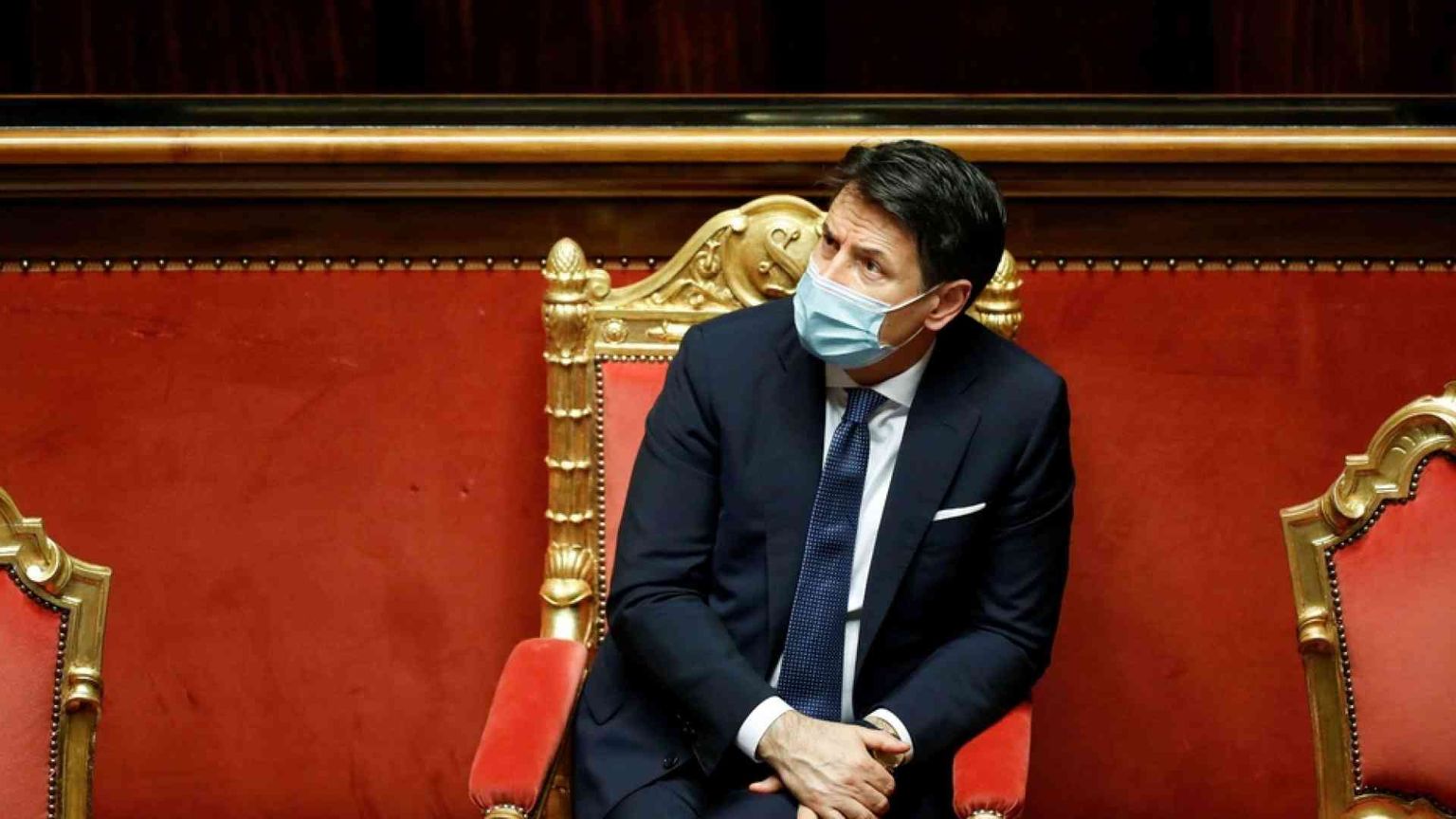 Conte lascia i servizi segreti, ma è in affanno sui numeri al Senato