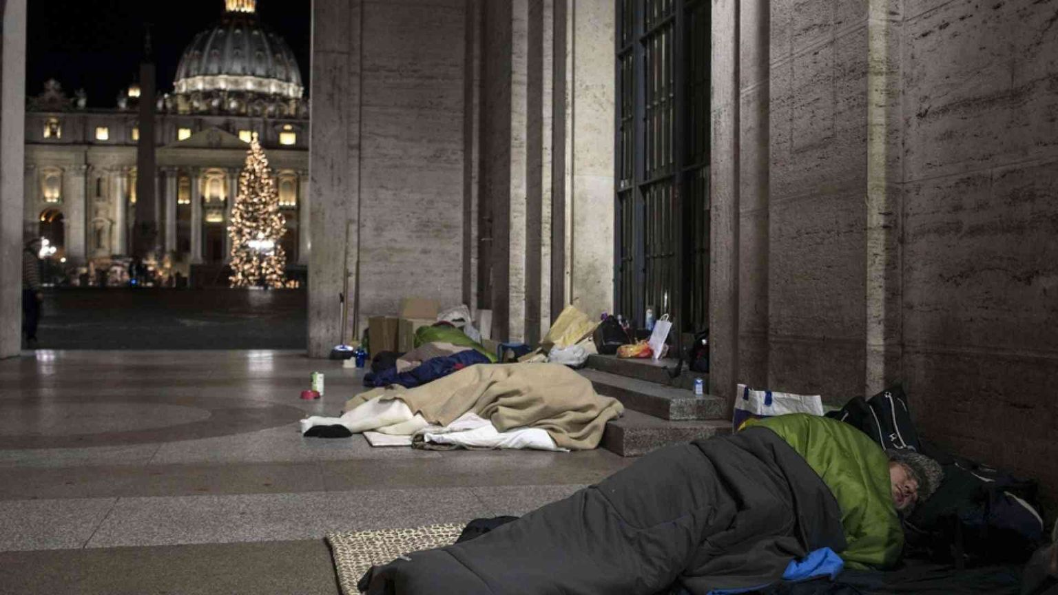 Il Papa prega per Edwin, il senzatetto morto vicino a Piazza San Pietro