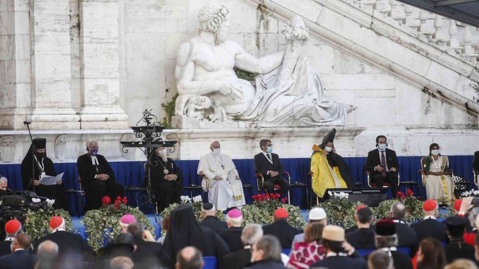 Riscoprire l'umano, scoperta del sacro