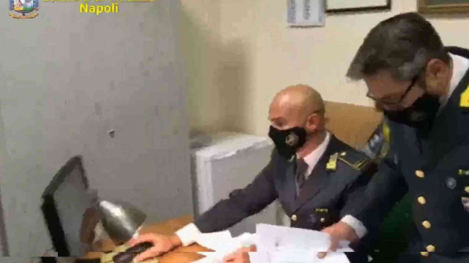 Il reddito di cittadinanza? Andava ai camorristi. Che ora puntano ai fondi Covid