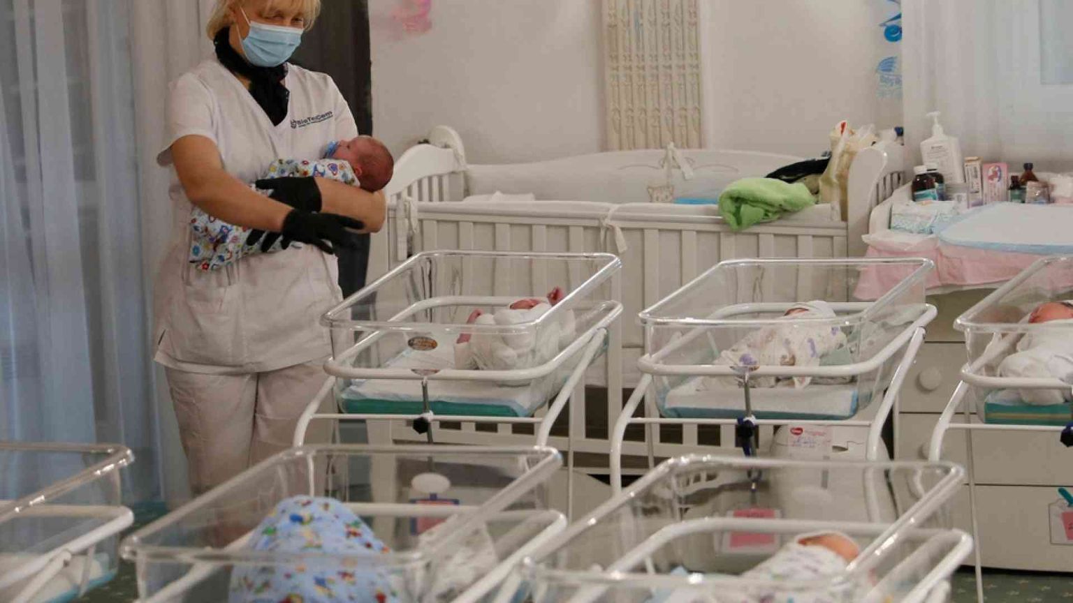 Corradi: no all'utero in affitto 'solidale': la riproduzione non è un diritto