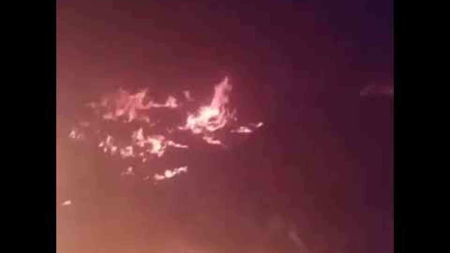 Bosnia, così vengono dati alle fiamme i rifugi dei profughi