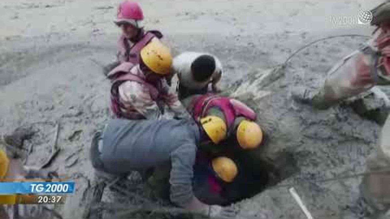 Crollo di un ghiacciaio e alluvione, almeno 18 vittime e 200 dispersi