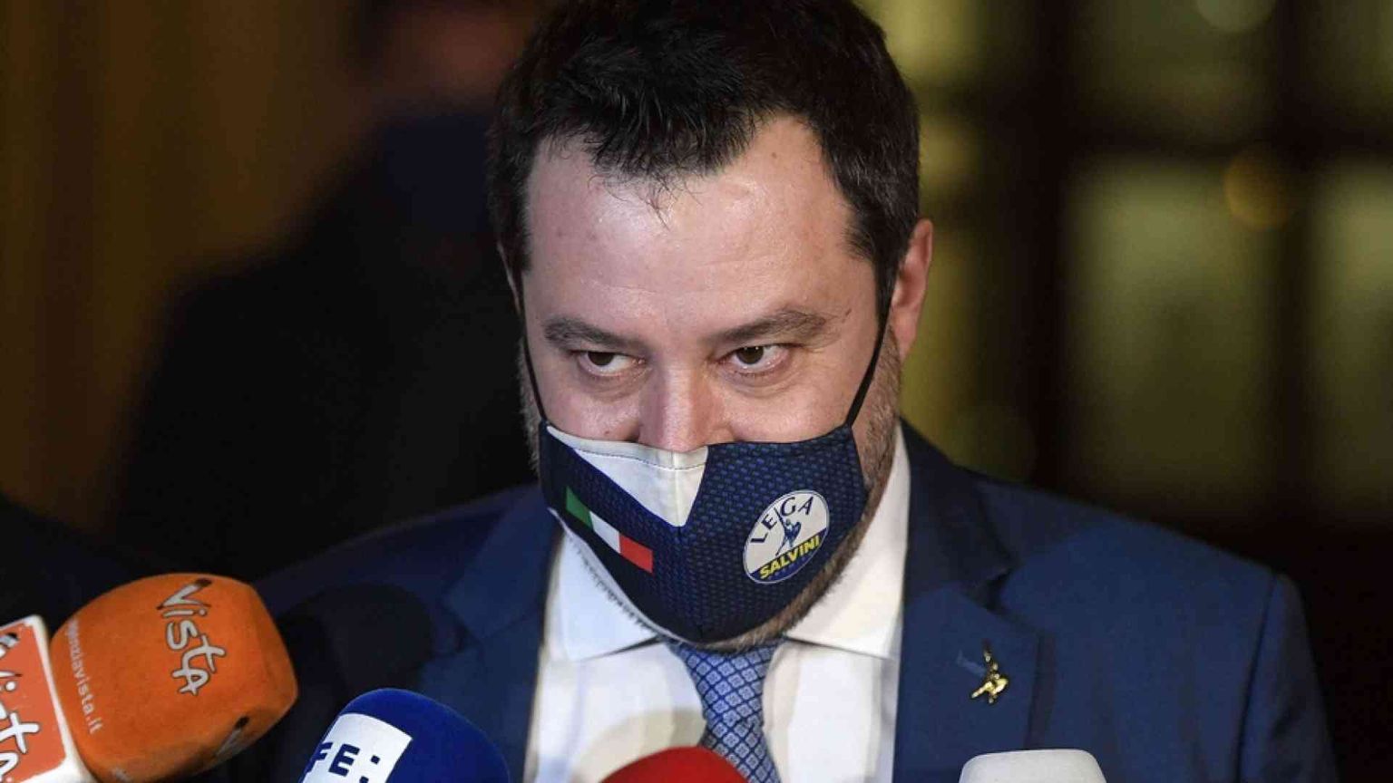 Salvini: noi con Draghi, basta risse. Migranti, controlli con queste norme