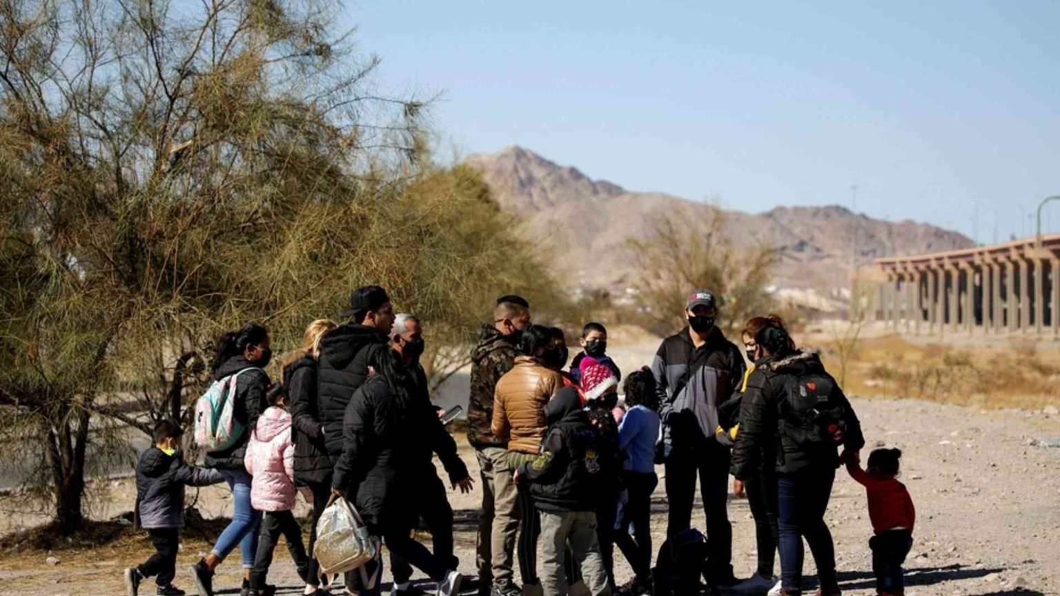 Ecco il piano Biden per gli irregolari: chi pagherà le tasse resterà