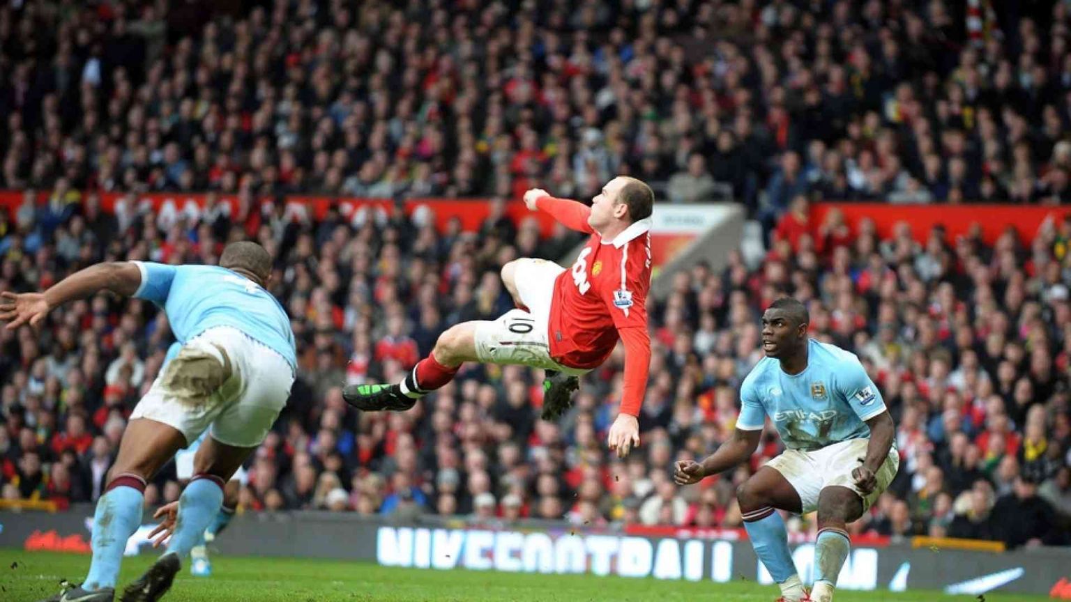 Storia, idoli e magie del football