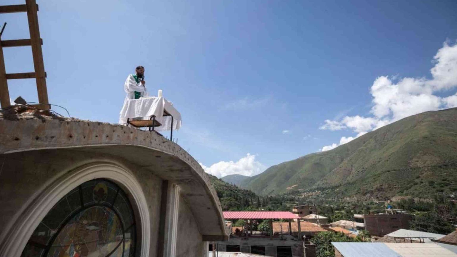 La Messa dal tetto d'America per la gente delle Ande