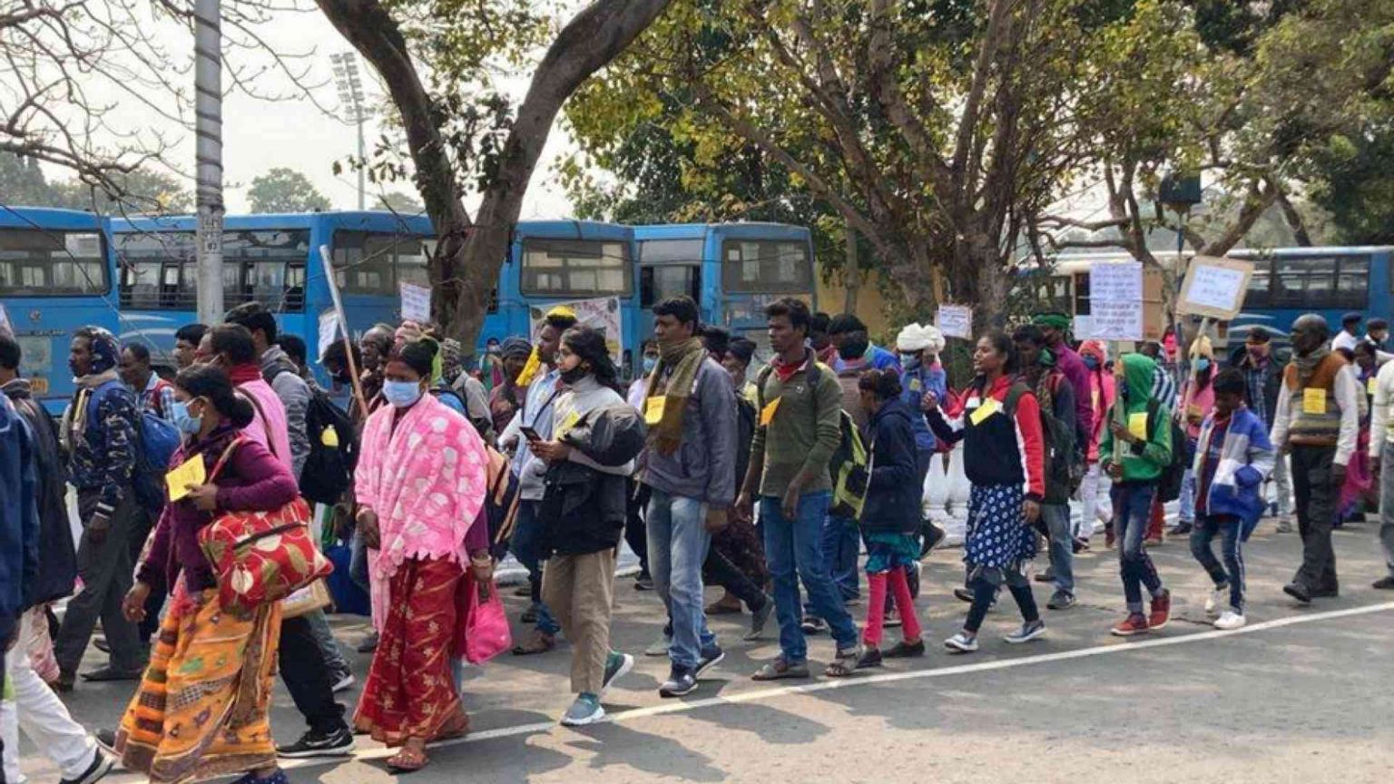 Calcutta, il Covid ha svuotato gli slum: i disoccupati in fuga verso la carestia