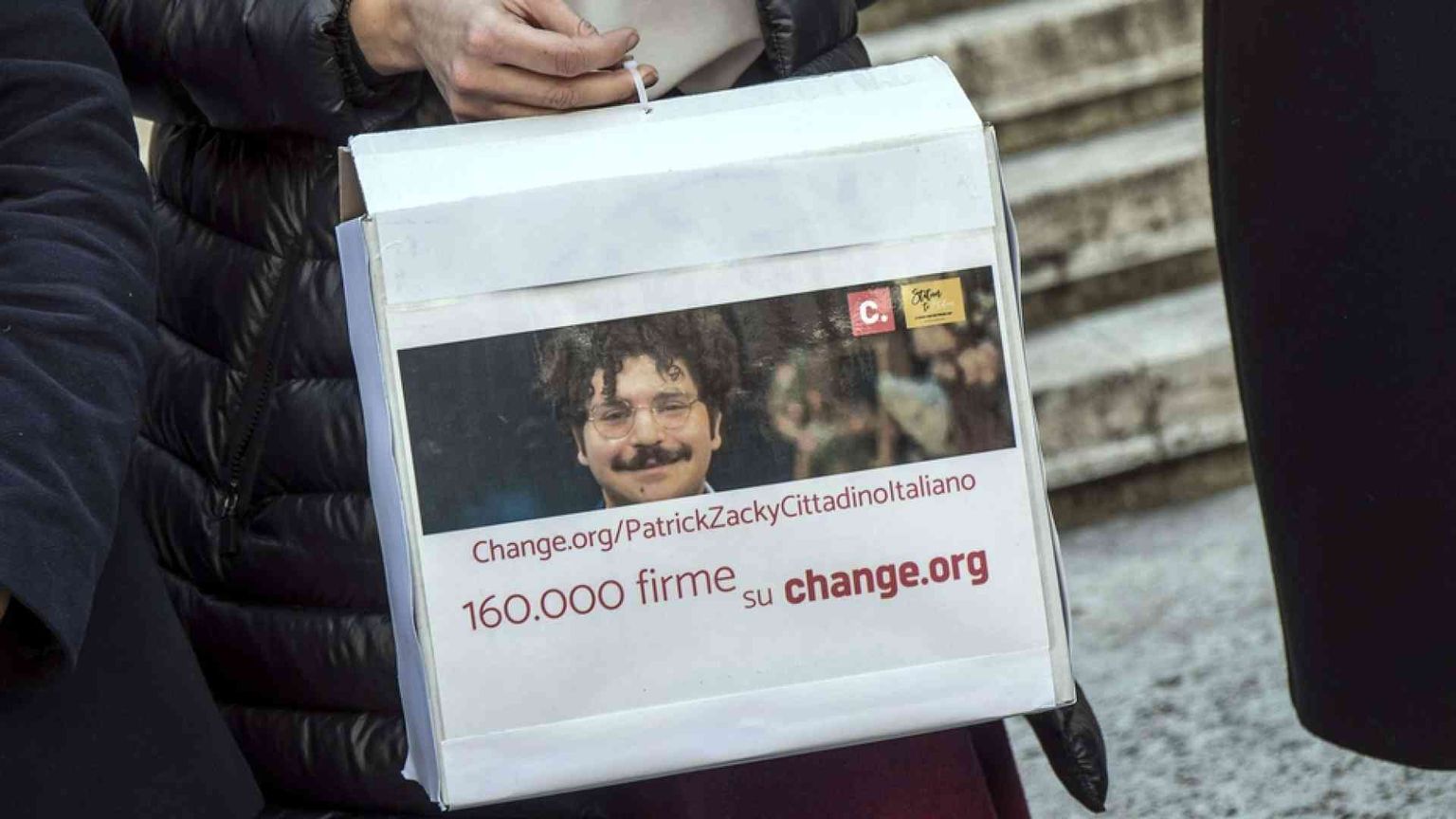 Le 160mila firme per la cittadinanza onoraria a Zaki