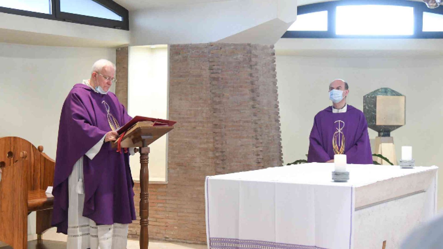 Il cardinale Bassetti: "Non dimentichiamo le vittime del Covid"