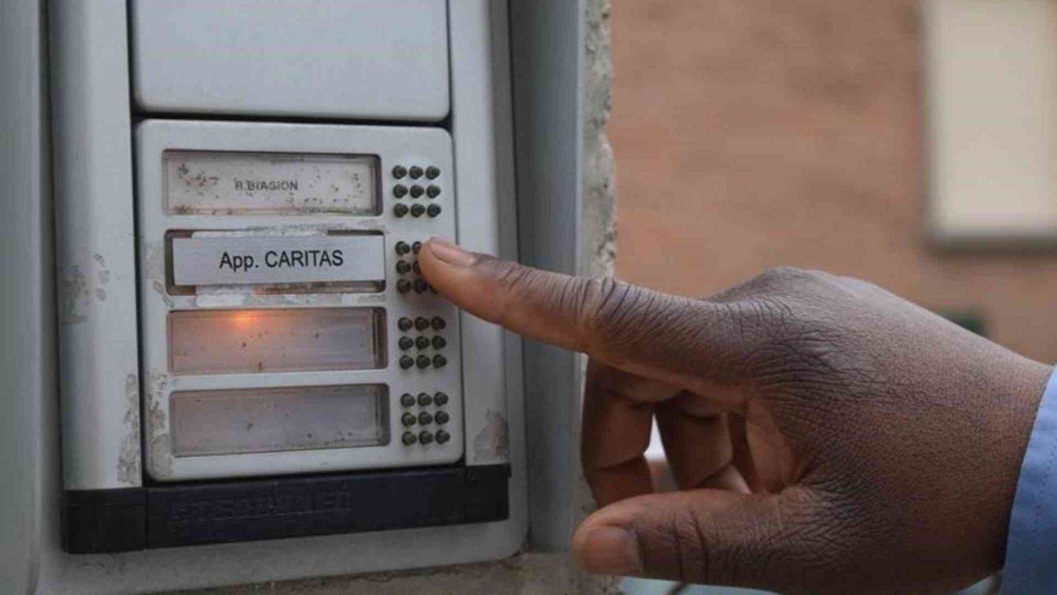 Regolarizzazione dei lavoratori stranieri: tutto fermo. E restano nel limbo