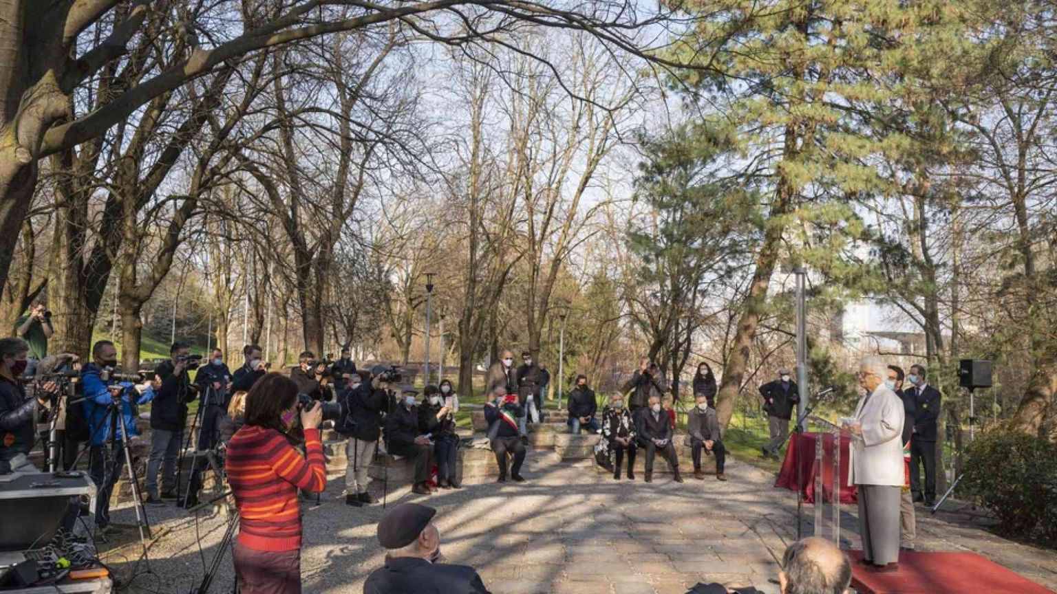 Il medico Carlo Urbani iscritto nel Giardino dei Giusti a Milano