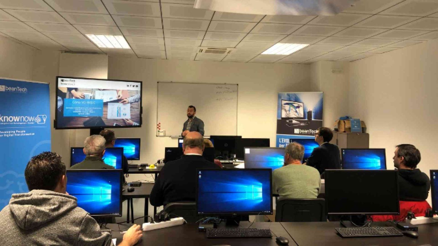 Assunzione di 30 giovani laureati